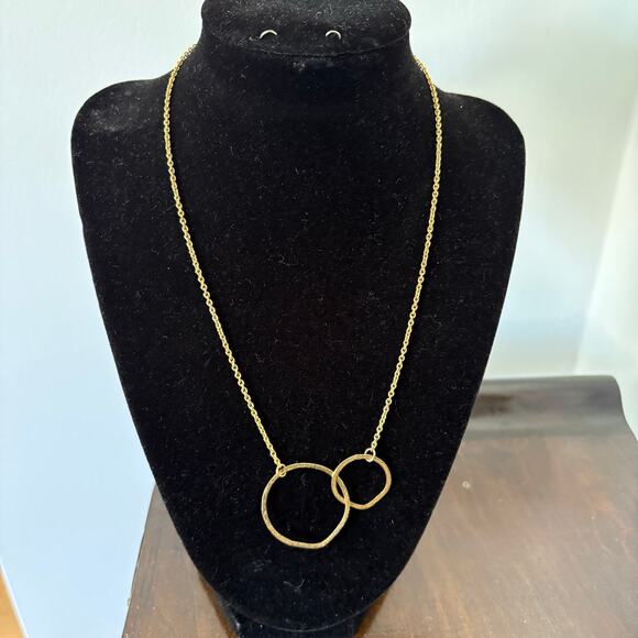 Gold tone circle necklace. 18 in. Large small circle. Free w/ another purchase - Picture 1 of 5